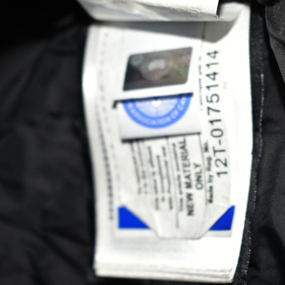 $1650 Canada Goose Men WYNDHAM PARKA HERITAGE COYOTE FUR Coat 3808M BLACK S - Picture 8 of 12